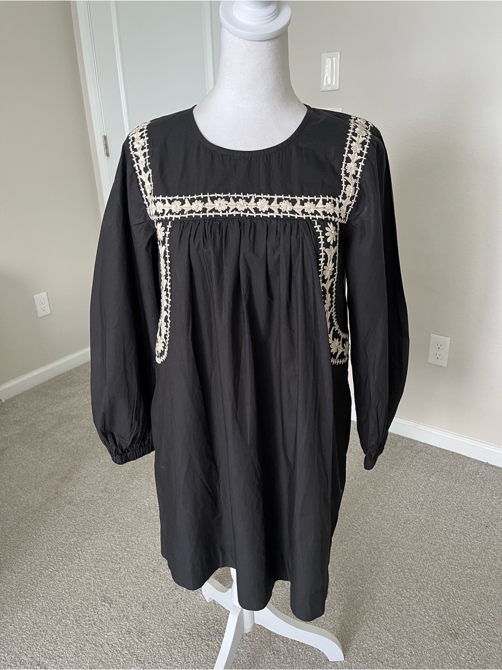 NWOT Cleobella Black Long Sleeve Crochet Mini Dress Size Small